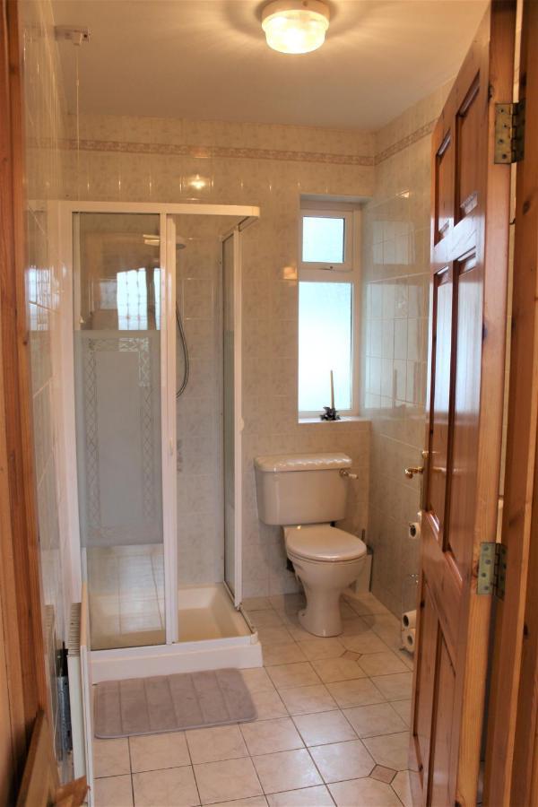 The Gables Apartman Knock  Kültér fotó
